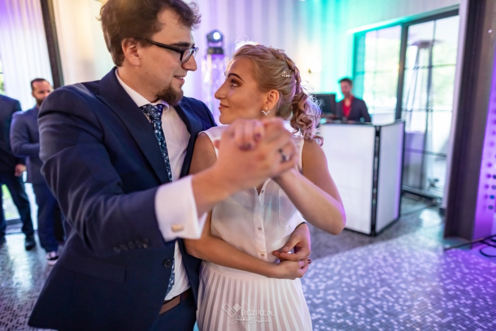 Analogowo-Binarny Reportaż Ślubny