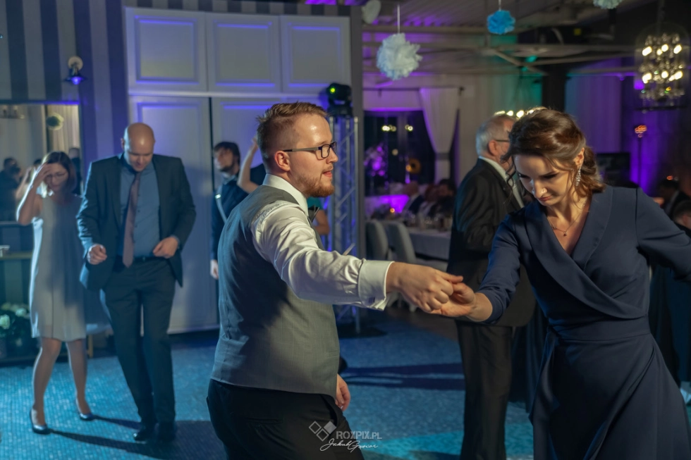 Analogowo-Binarny Reportaż Ślubny